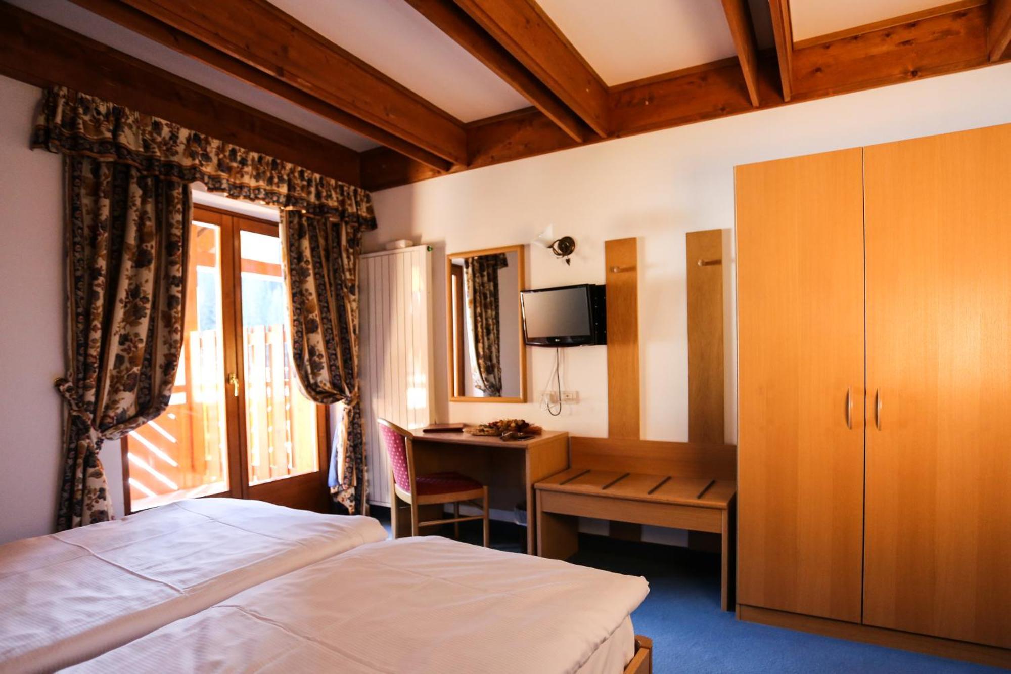Hotel Fortini Madonna di Campiglio Ngoại thất bức ảnh