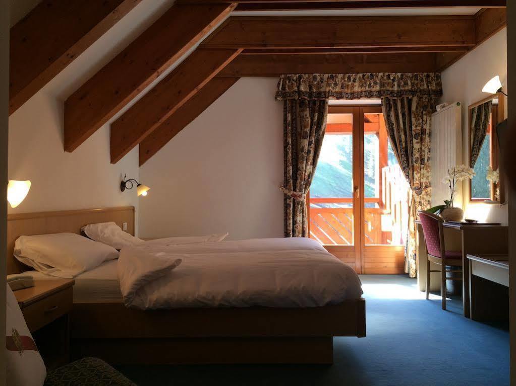 Hotel Fortini Madonna di Campiglio Ngoại thất bức ảnh